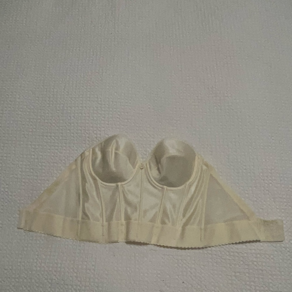 Strapless Bra with Wire Support